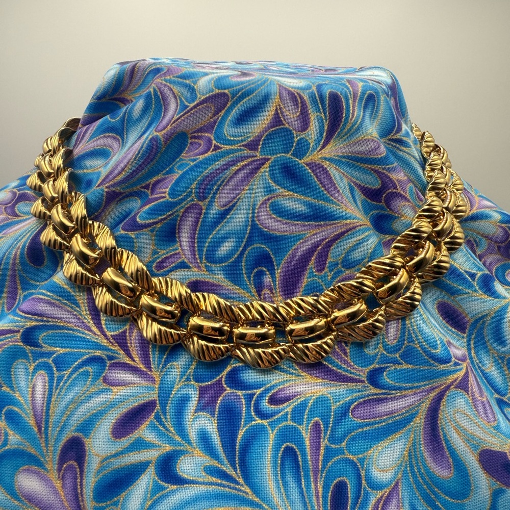 Vintage Monet Chunky Textured Chain Necklace  Gold Tone 18”